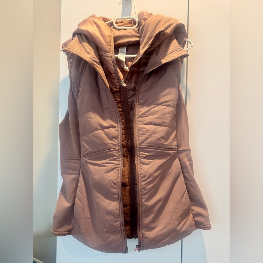 Lululemon Women's Quilted Vest - Picture 3 of 8